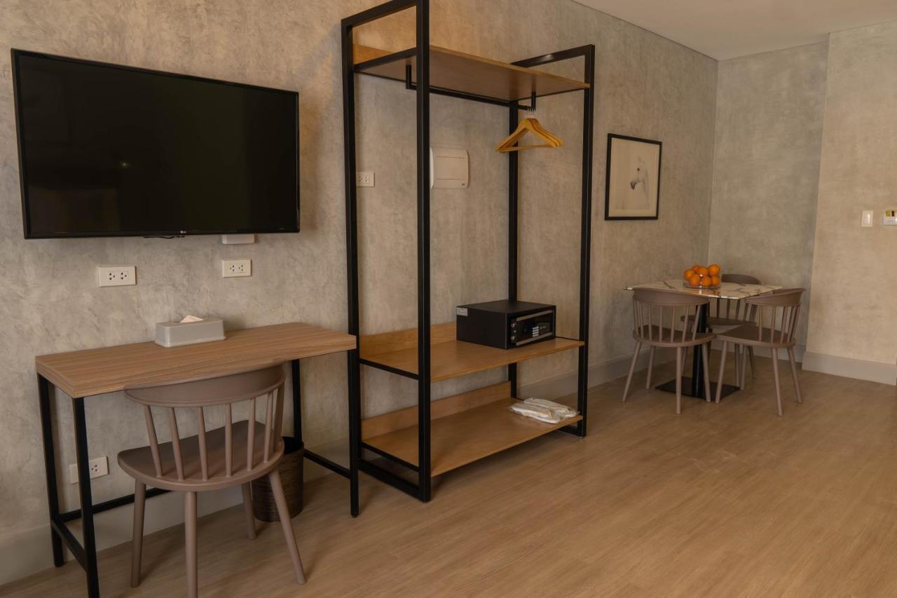 Primeway Suites Себу Экстерьер фото