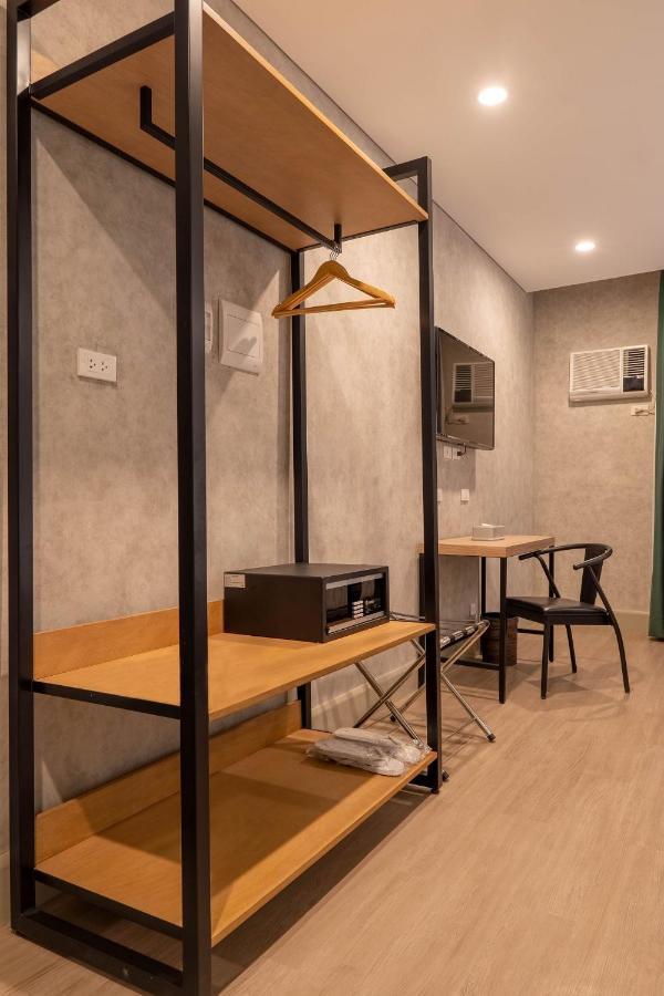 Primeway Suites Себу Экстерьер фото
